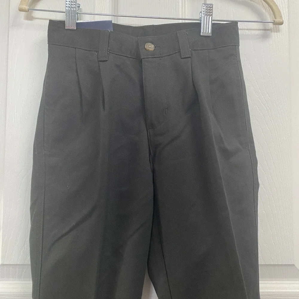 Chaps NWT Boys' School Approved Black Pleated Front Pants Size 10 Slim‎